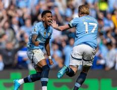 包含转折点！曼城单刀错失，社区盾关键时刻攻防权衡，媒体盛赞，数据趋势出现新变化的词条