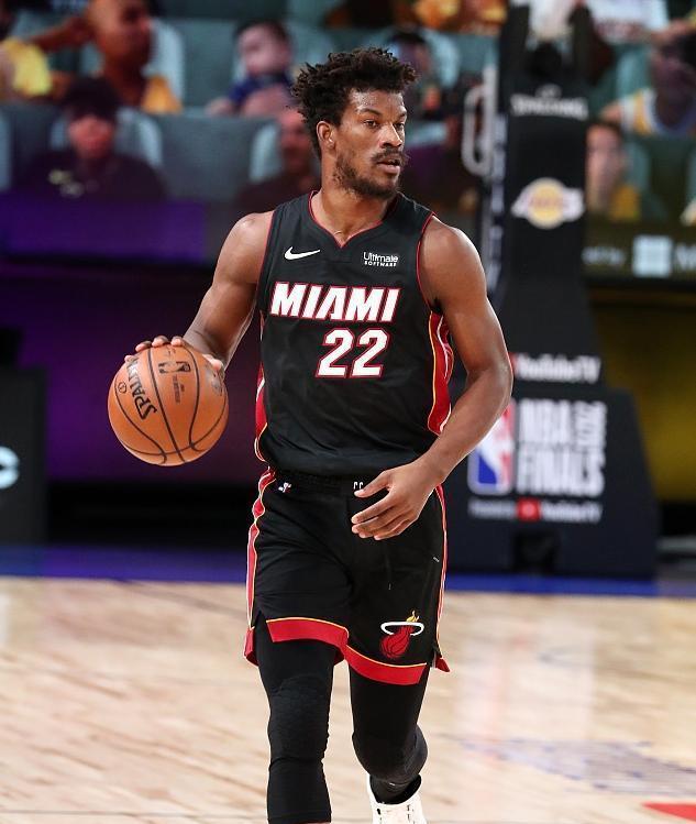 浓眉哥连续十场比赛得分超过出色防守，中国队挑战极限！的简单介绍