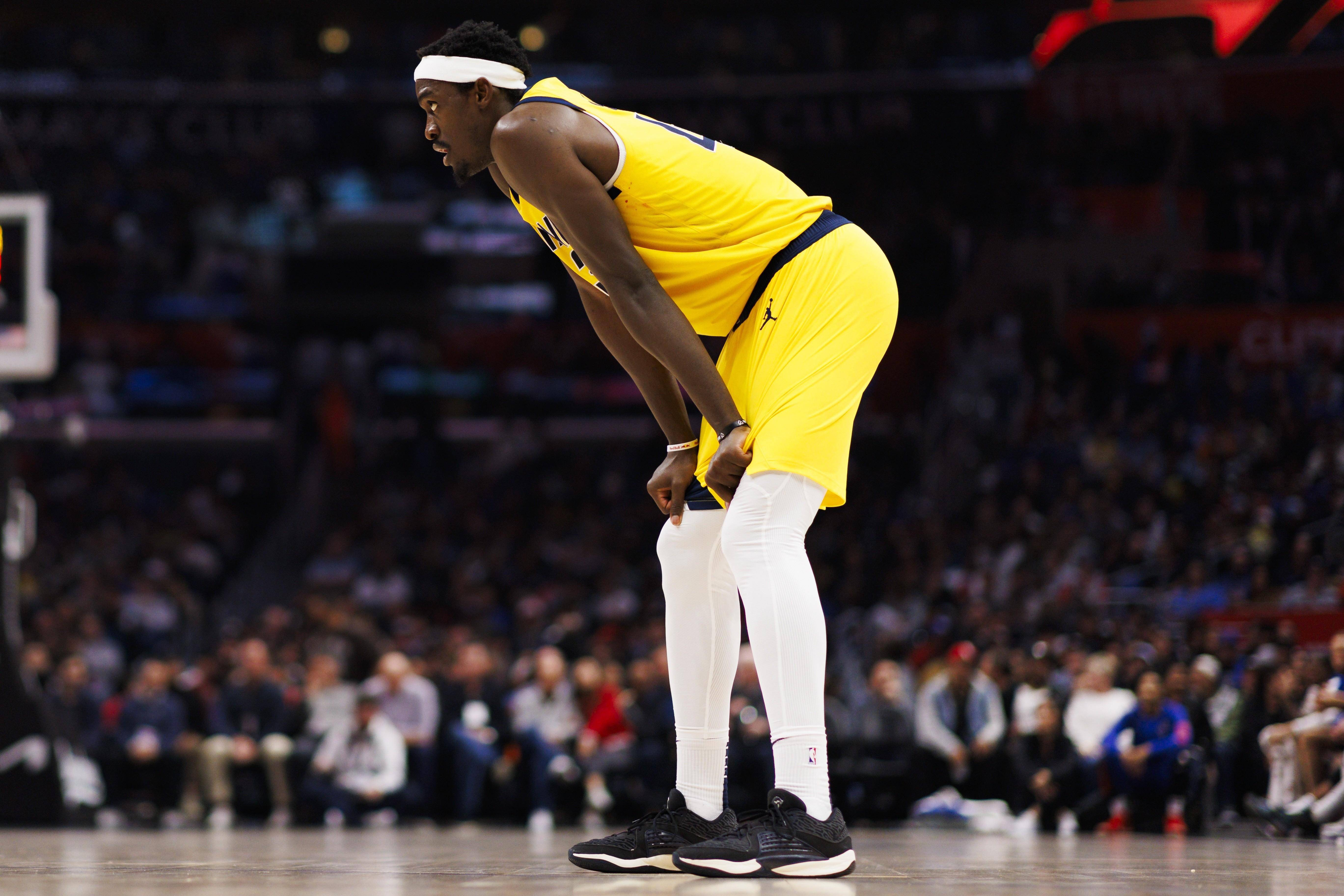 西亚卡姆在篮网比赛中出色防守，惊险取胜引发热议！的简单介绍